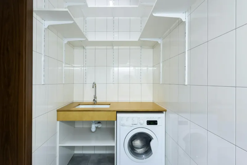 Laundry room with appliance plumbing connections